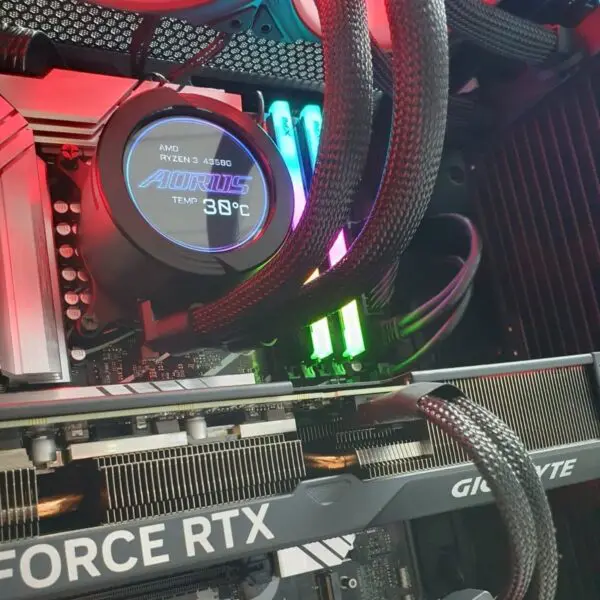 PC Gamer Aorus Waterforce 4070 Súper - Bulltech Store