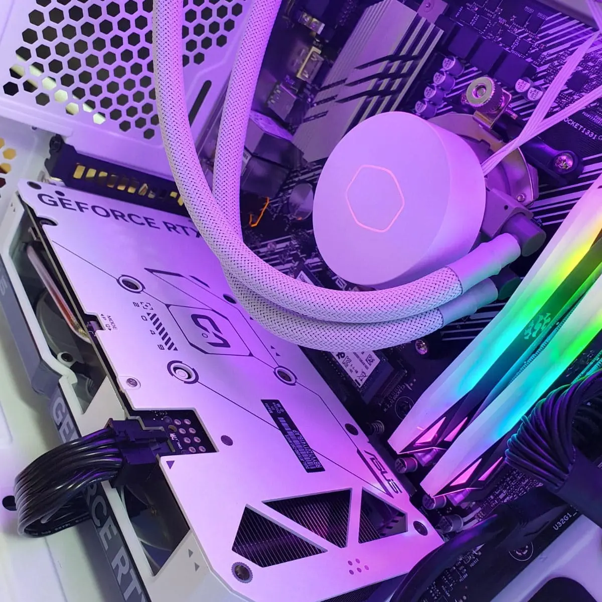 PC Gamer White Oblivion 4060 - Bulltech Store