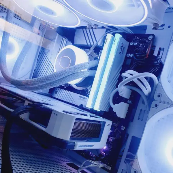 PC Gamer White Pano Elite 4060 Ti