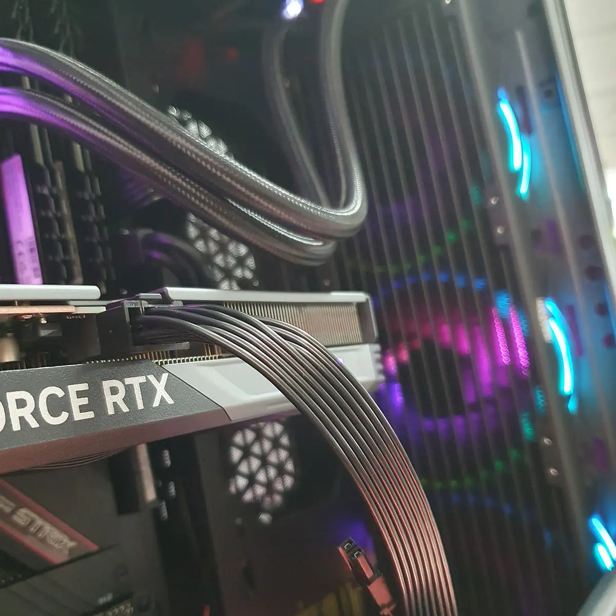 PC Gamer Invader F 4060 5950X - ASSEMBLED PRO COMPUTER - Bulltech Store