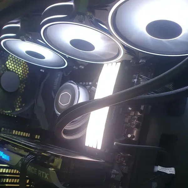 PC Gamer 12900 4070 Nauthiz K501