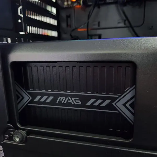 Pc Gamer RTX4060 Mazen Hamada - ASSEMBLED PRO COMPUTER - Bulltech Store