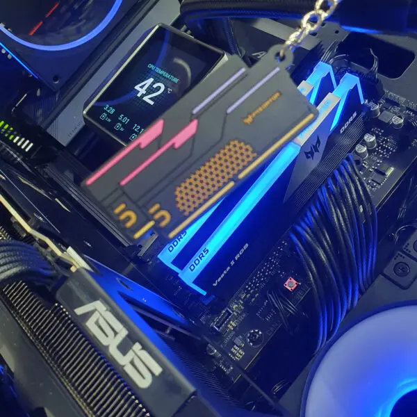PC Gamer 5070 TI Blue Falchion