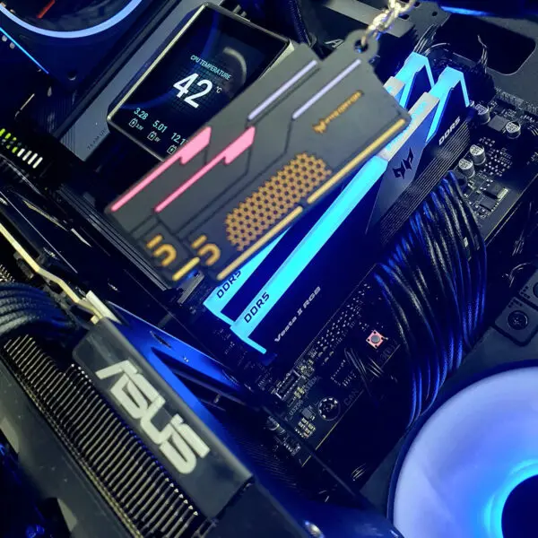PC Gamer 5070 TI Blue Falchion