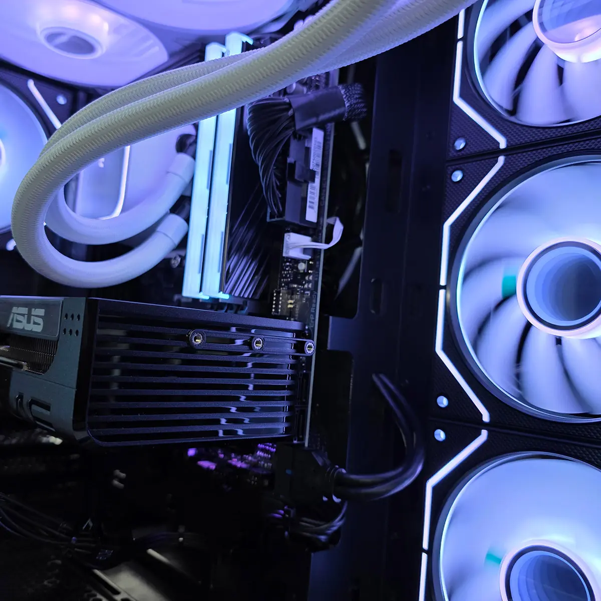 PC Gamer Ace Frehley R9 7900X Ti - Bulltech Store - Tienda en CDMX