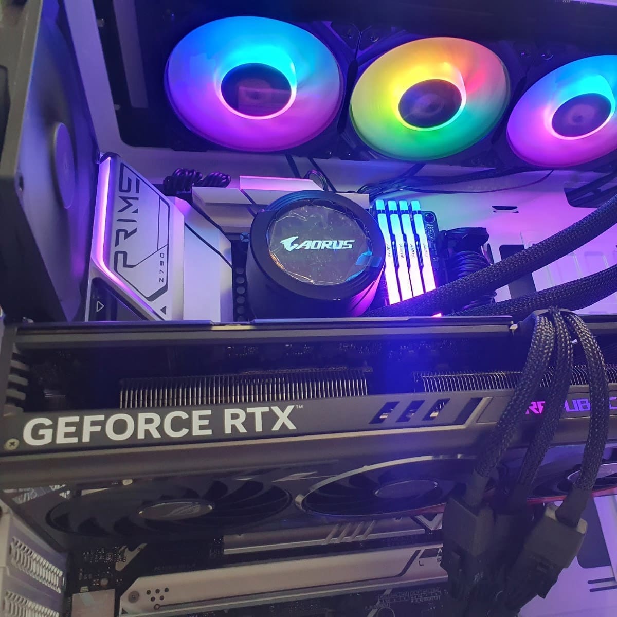 PC Gamer GT501 White TUF 13900KF - Bulltech Store