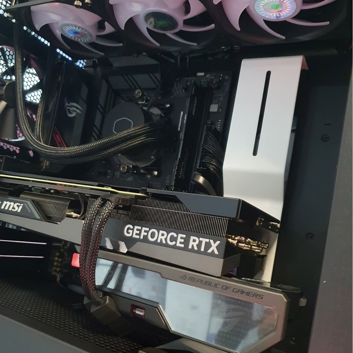 PC Gamer Rog Strix 4070 H7 - Bulltech Store