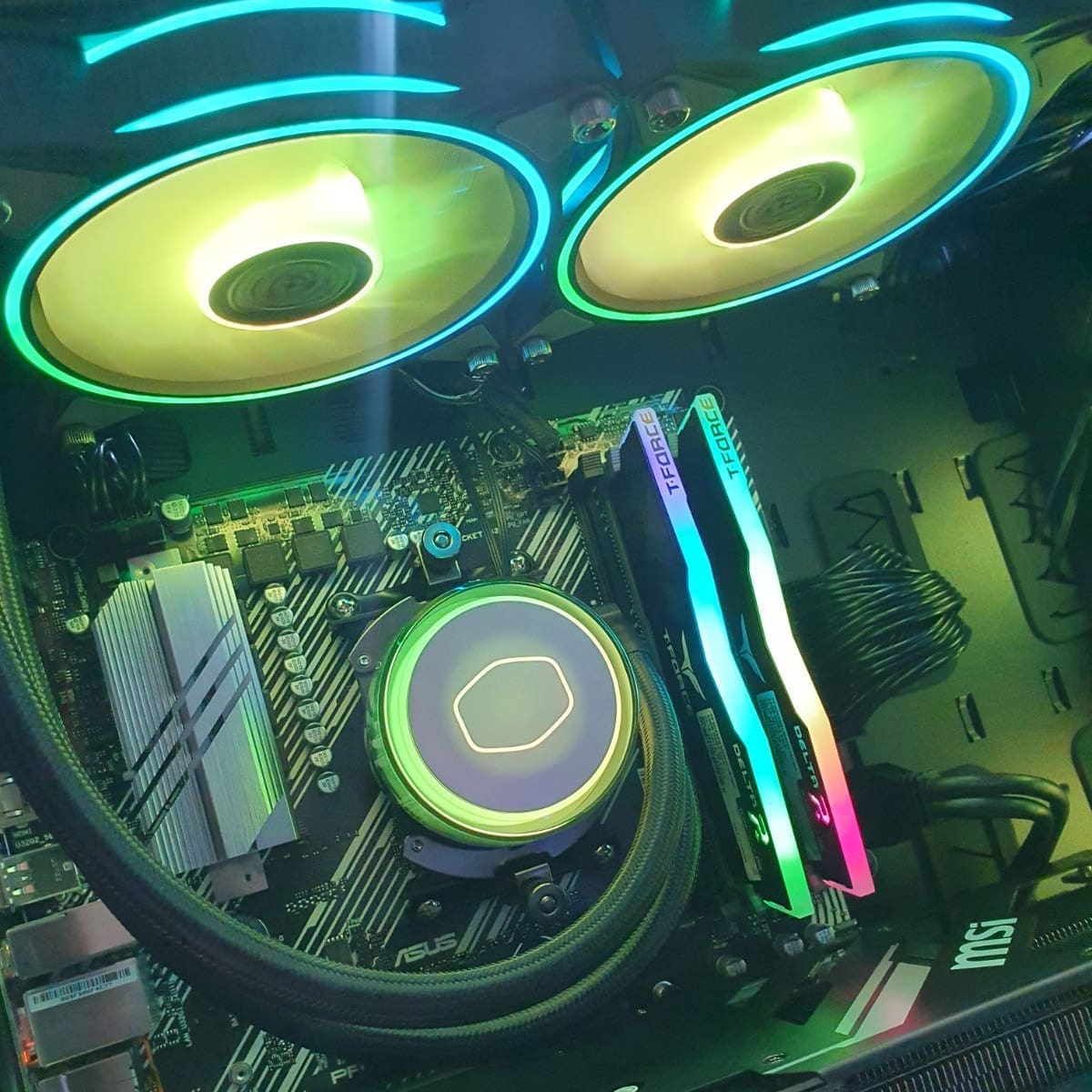 PC Gamer Vulcan T-Force 4060Ti