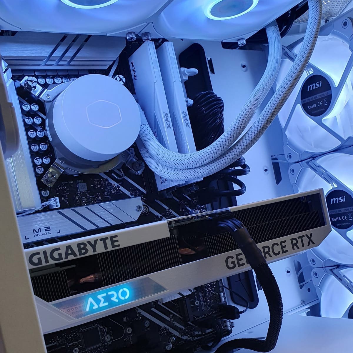 PC Profesional Work & Play White - Bulltech Store