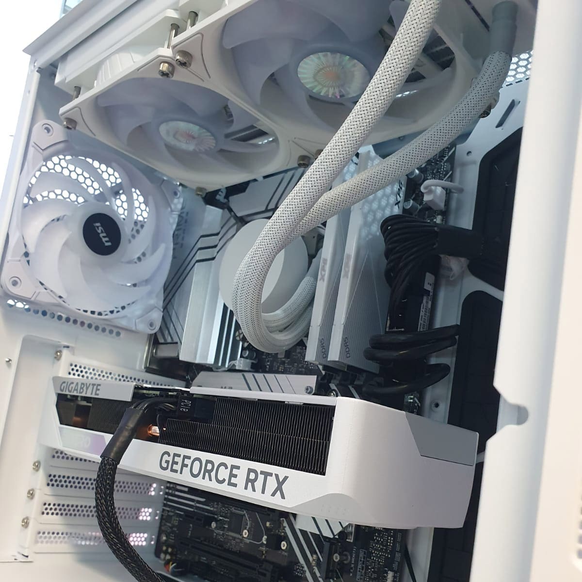 PC Profesional Work & Play White - Bulltech Store