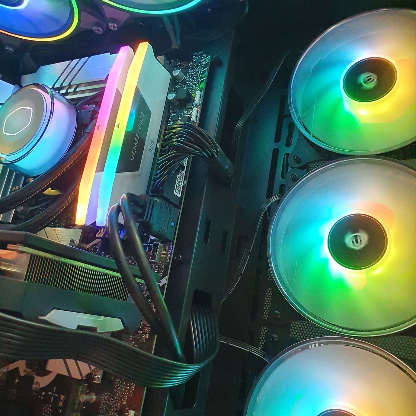 PC Gamer 4070 Tank Pro Black - Bulltech Store