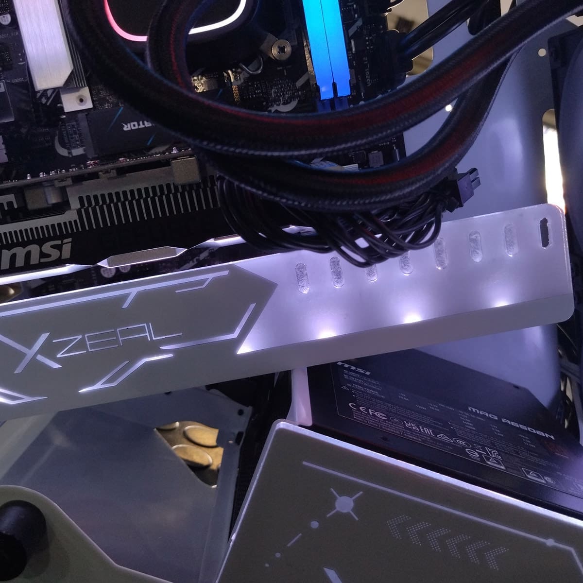 PC Gamer Erhendin Xzeal 13900K - ASSEMBLED PRO COMPUTER - Bulltech Store