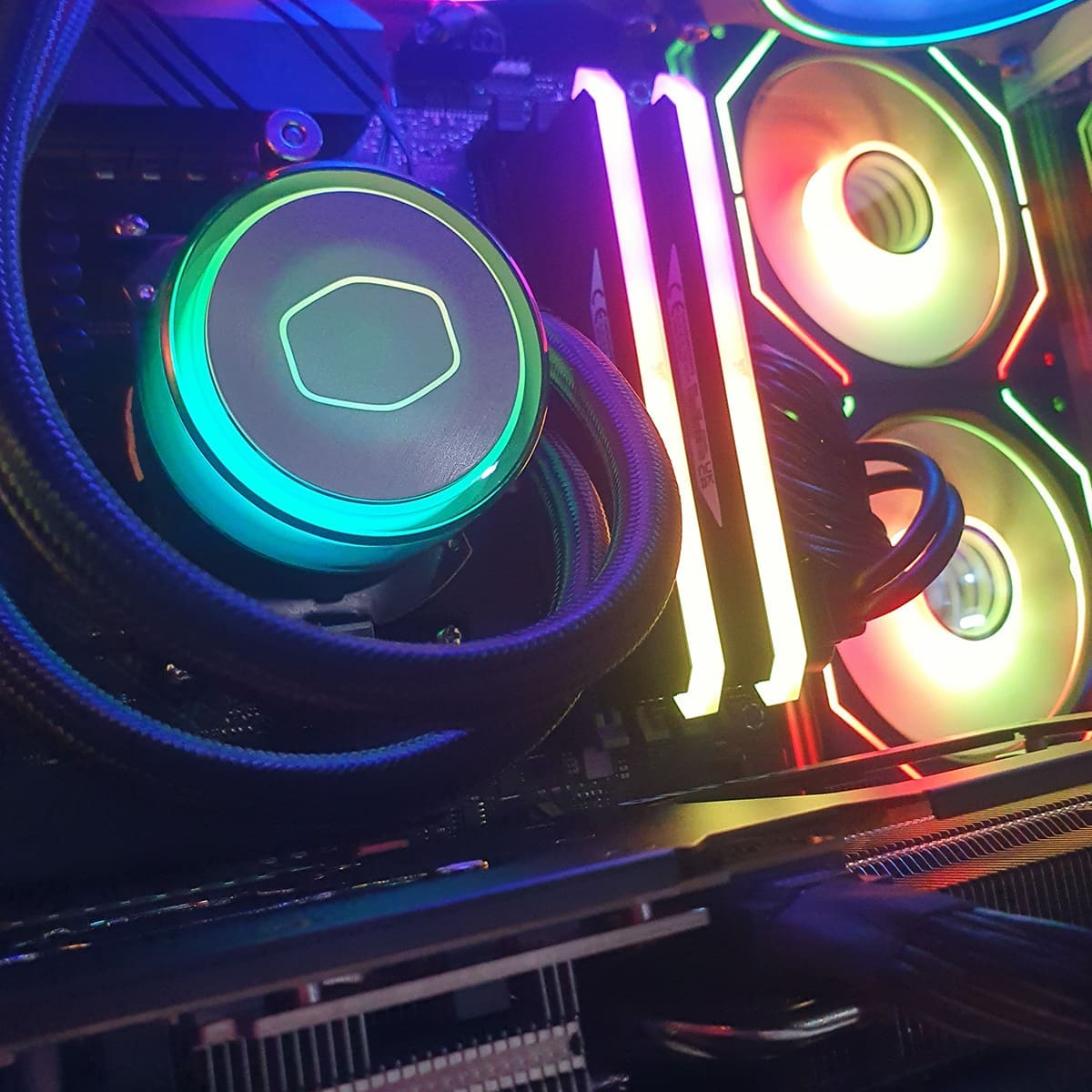 PC Gamer Aztlán 4070 Ti Súper - ASSEMBLED PRO COMPUTER - Bulltech Store