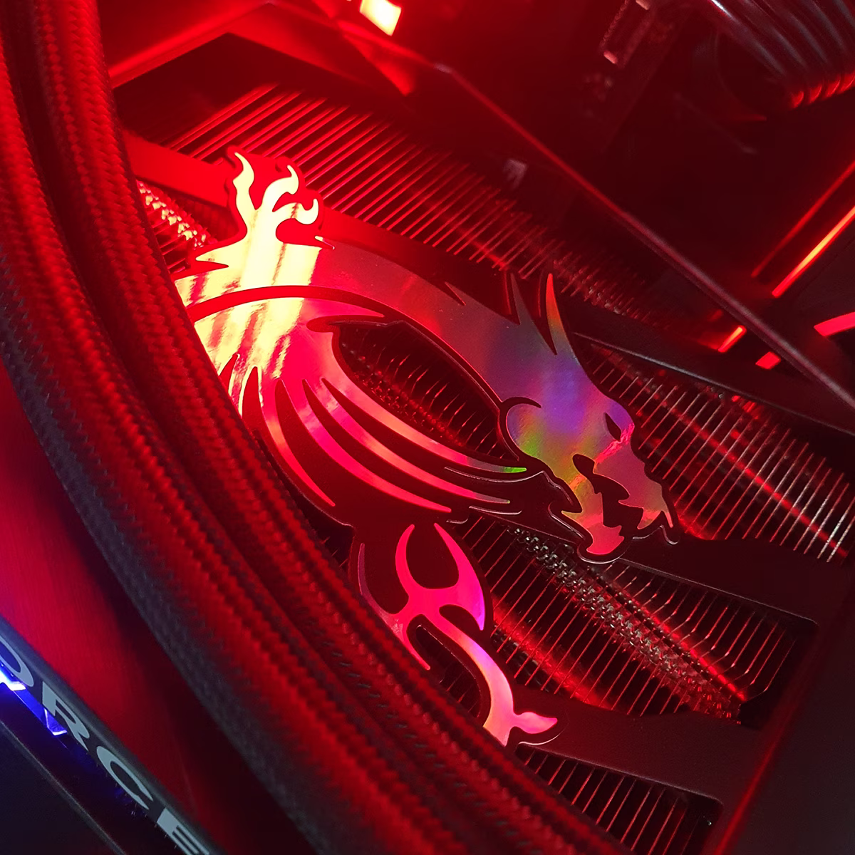 PC Gamer MSI RTX 5080 Gaming TRIO Red Angel - ASSEMBLED PRO COMPUTER - Bulltech Store - Tienda en CDMX