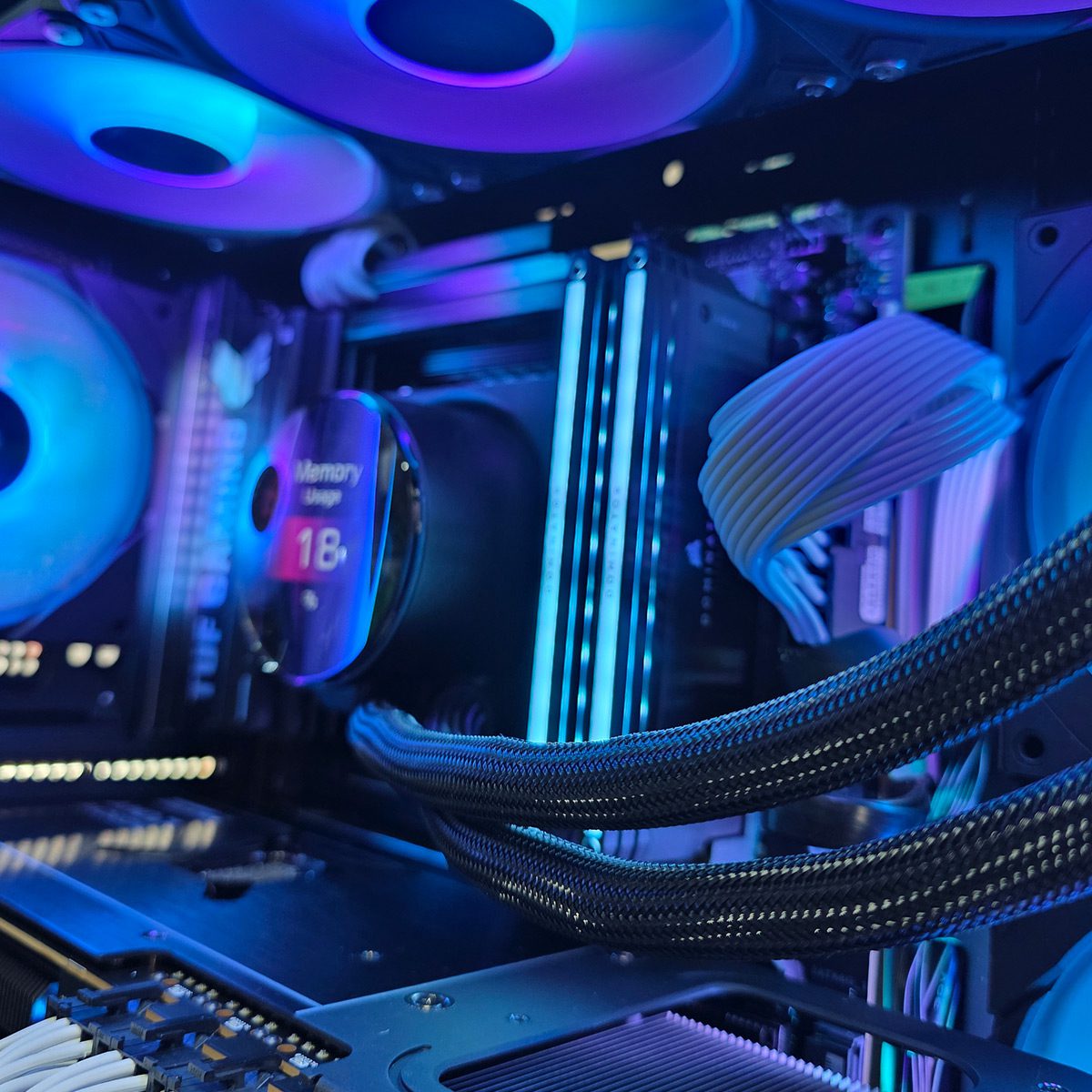 PC Gamer Dominator 9070XT 9800X3D - Bulltech Store - Tienda en CDMX